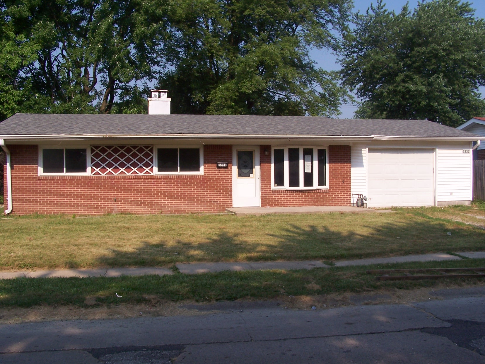 3332 Falcon Dr, Indianapolis, IN Main Image