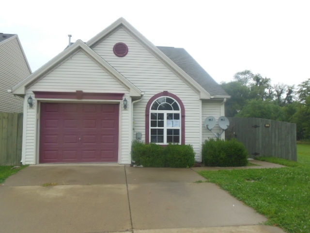9820 Cayes Drive, Evansville, IN Main Image