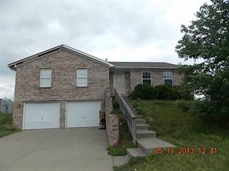 1203 Stonelilly Dr, Jeffersonville, IN Main Image