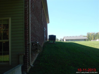 848 Twin Oaks Dr, Henryville, Indiana  Image #7499152