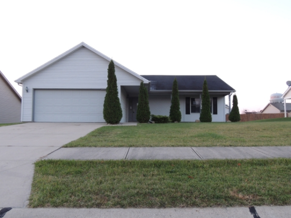 2019 Granny Smith Pl, Kendallville, IN Main Image