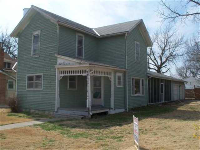 201 S B St, Herington, KS Main Image