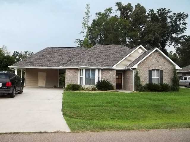 39019 Creek Dr, Ponchatoula, LA Main Image