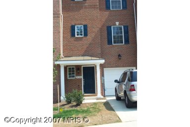 18703 Falling River Dr, Gaithersburg, MD Main Image