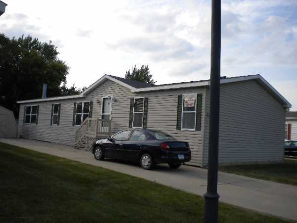 43665 Medea, Clinton Township, MI Main Image