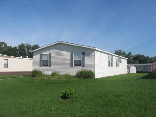 20483 KINGSTON DR, Clinton Township, MI Main Image