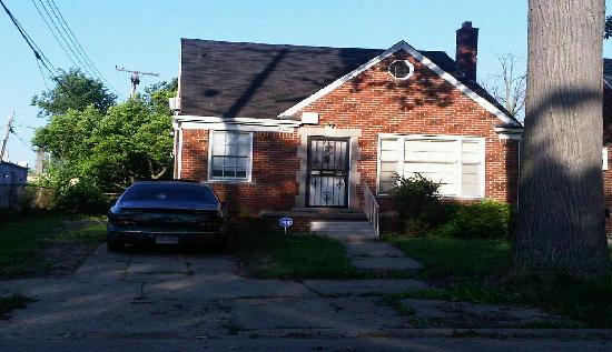 8610 Pinehurst, Detroit, MI Main Image