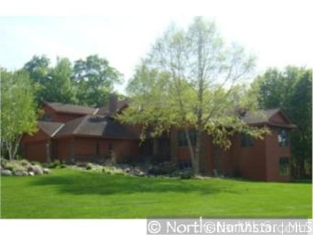 2544 Lakeview Dr, Shakopee, MN Main Image