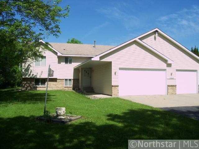 16940 W Side Dr, Credit River, MN Main Image