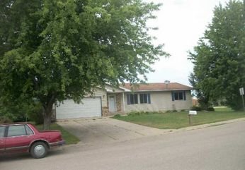 102 Wilson St, Alden, MN Main Image