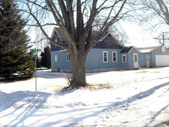 180 4th Ave NE, Trimont, MN Main Image