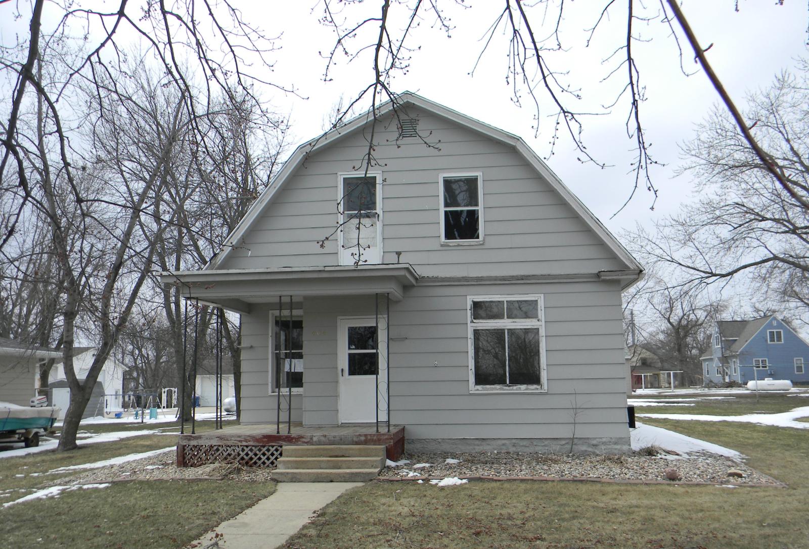 404 S Central Avenu, Hills, MN Main Image