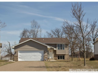 photo for 817 Isanti Pkwy Nw