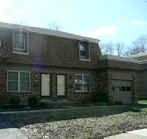 Charlemagne Dr, Maryland Heights, MO Main Image