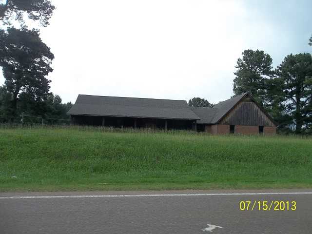 1774 Highway 51 S, Senatobia, Mississippi  Main Image