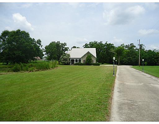18079 Pecan Ct, Saucier, Mississippi  Main Image