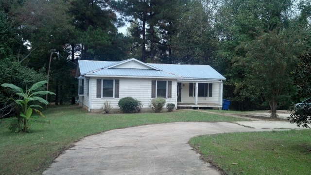 1033 Lost Horse Rd, Meridian, MS Main Image