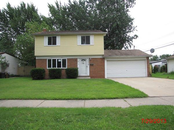 8236 Tinkler Rd, Sterling Heights, Michigan Main Image