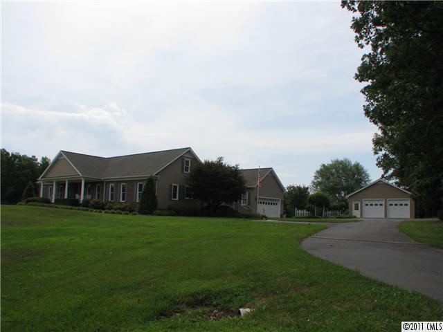 1200 Bethel Church Rd, Mount Pleasant, NC Main Image