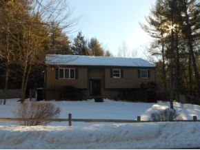19 Rand Dr, Chester, New Hampshire  Main Image