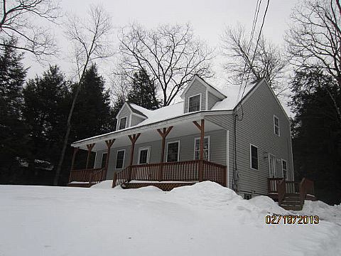 14 New London Dr, Center Barnstead, New Hampshire Main Image
