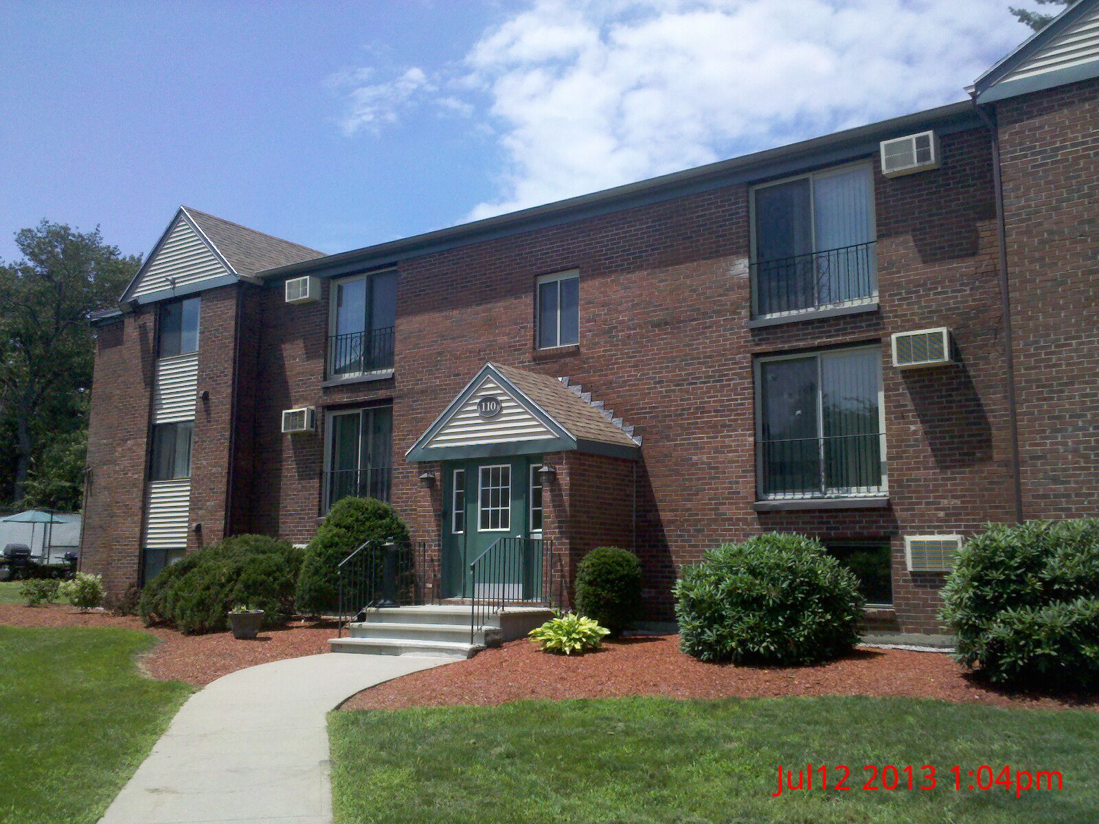 110 English Village Rd Unit 101, Manchester, NH Main Image