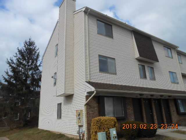 202 Orchard Meadows Dr S, Union, New Jersey  Main Image