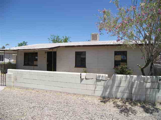 215 W Mulberry St, Deming, New Mexico  Main Image