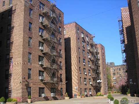 83-75 Woodhaven BLVD #1N, Woodhaven, NY Main Image