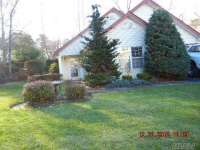 photo for 2 Turnberry Ct