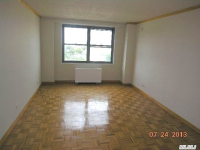6120 Grand Central Pkwy Apt C907, Forest Hills, New York  Image #7014470
