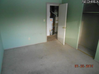 24565 Clareshire Dr Apt 2, North Olmsted, Ohio  Image #5656015