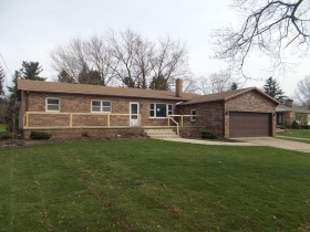 10135 Dale Dr, Wadsworth, OH Main Image