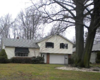 photo for 25889 Euclid Chagrin Pkwy