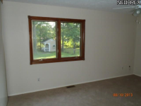 26954 Oxford Park Ln, Olmsted Falls, Ohio  Image #7426992