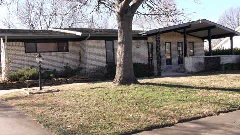 7216 E 55th Pl, Tulsa, Oklahoma  Main Image