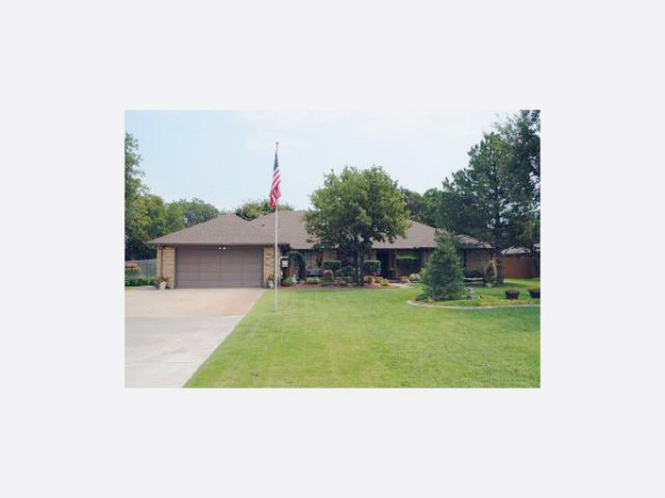 1406 Pecan Dr., Blanchard, OK Main Image