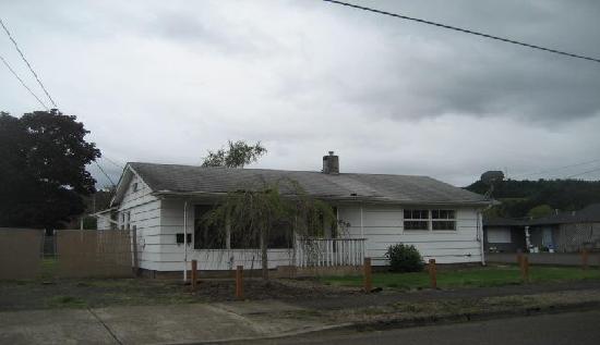 830 South 7th Street, Cottage Grove, OR Main Image