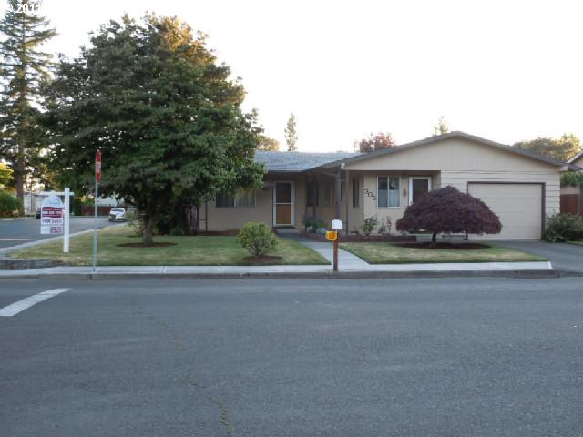 305 N Douglas St, Canby, OR Main Image