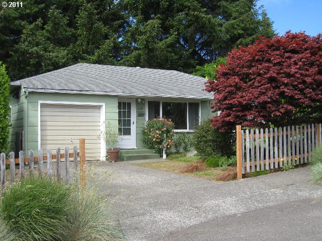 1668 Cottonwood Ave, Coos Bay, OR Main Image