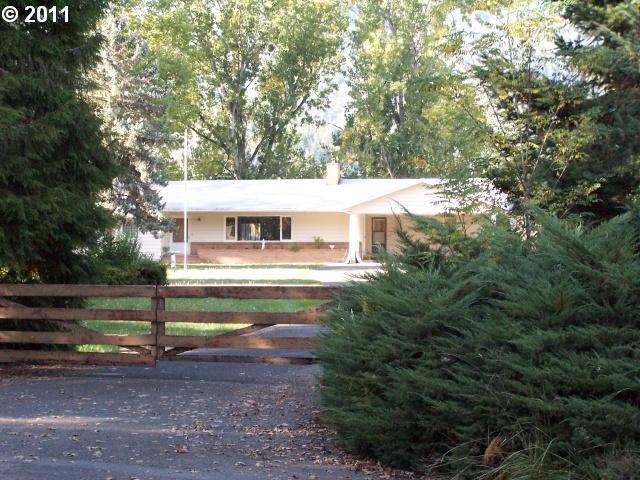 445 Cow Creek Rd, Riddle, OR Main Image