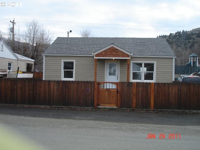 310 NW 3rd Ave, John Day, OR Main Image