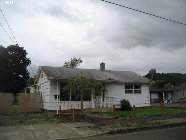 830 S 7th St, Cottage Grove, OR Main Image