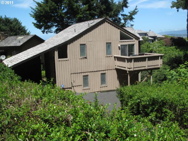 121 W Bay Point Rd, Gleneden, OR Main Image