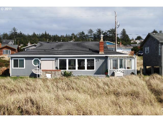 2710 NW Oceania Dr, Waldport, OR Main Image