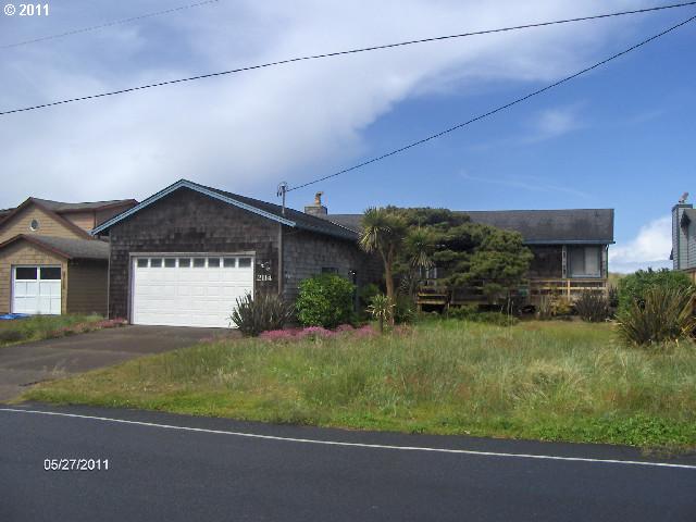 2114 NW Oceania Dr, Waldport, OR Main Image
