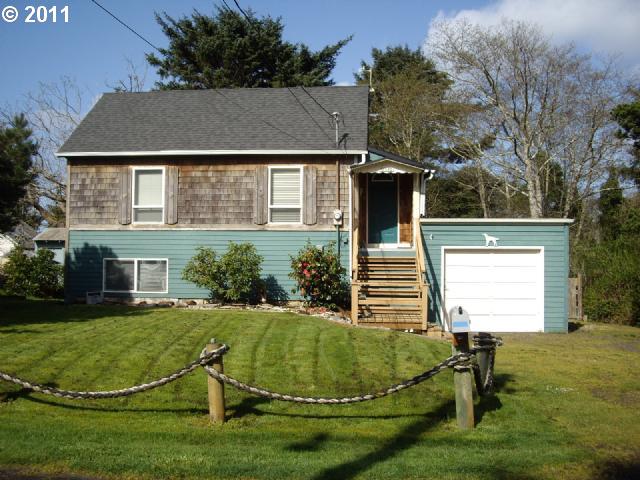 19320 First Ave, Rockaway Beach, OR Main Image