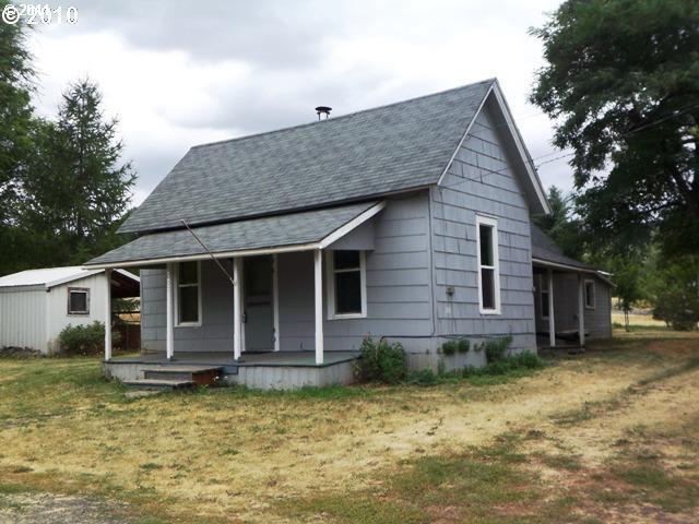 1007 Water St, Cove, OR Main Image