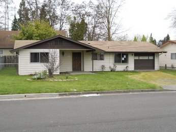 907 SW Rogue River Avenue, Grants Pass, OR Main Image
