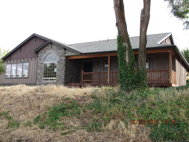 3040 Valley View Dr, The Dalles, Oregon  Main Image